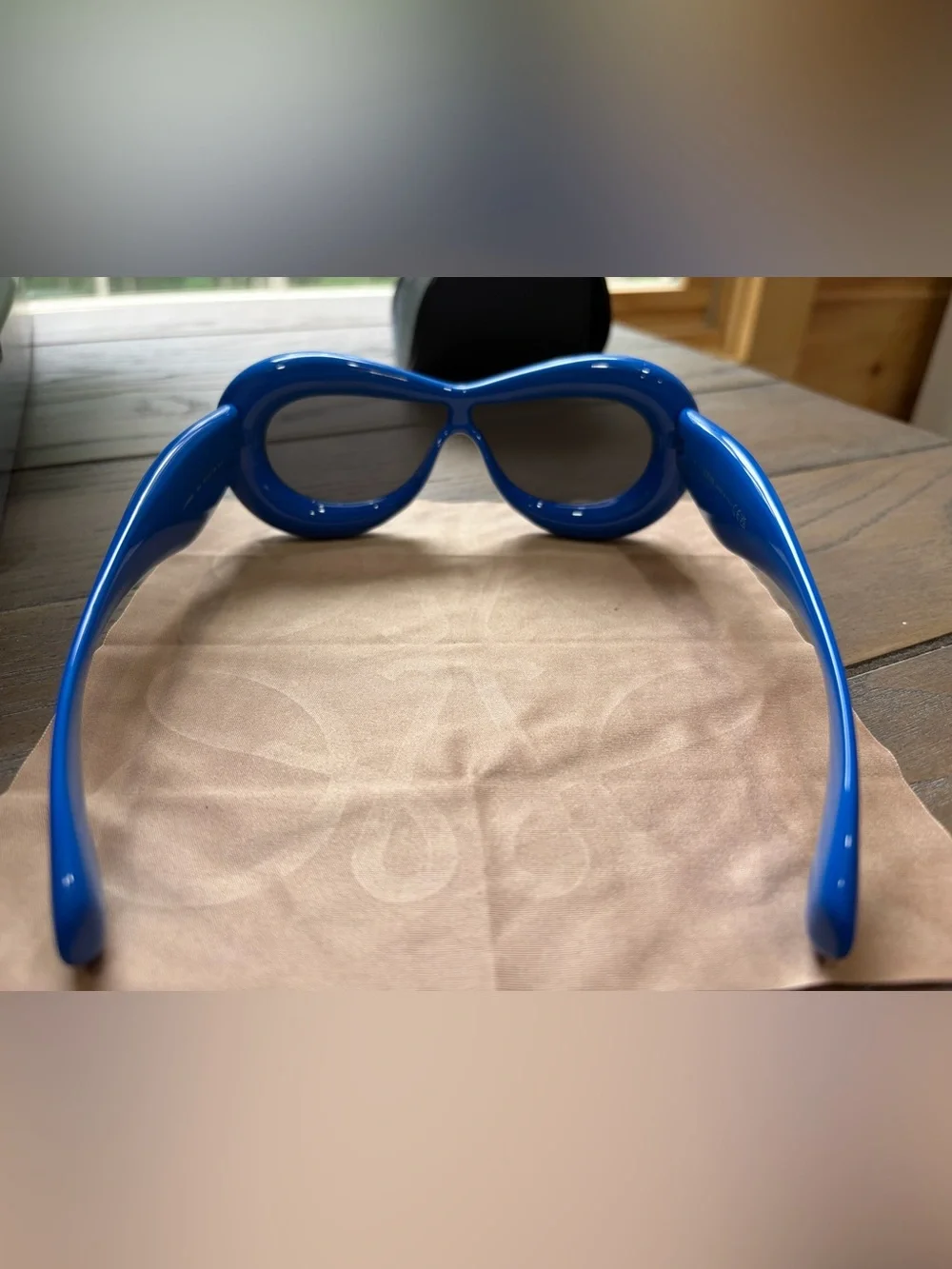 LOEWE Balloon Sunglasses – Electric Blue